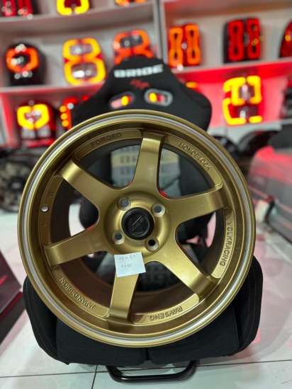 LLANTA RAYS DORADO 4X100 ARO 15