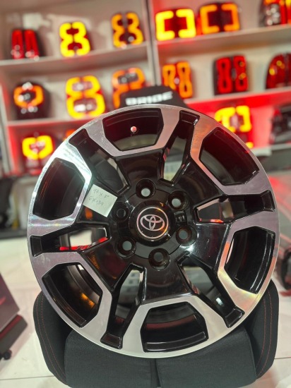 LLANTA SRX ARO 17" HILUX