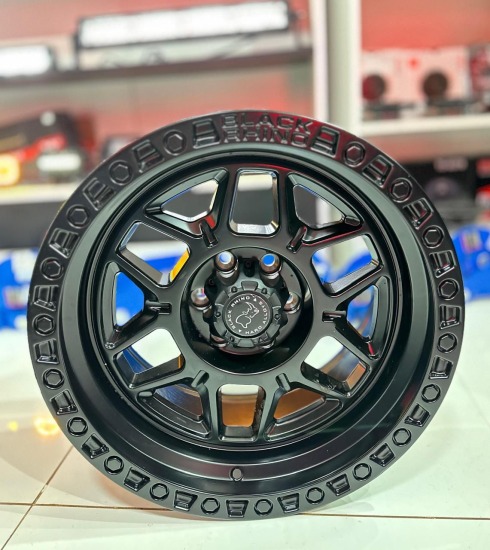 LLANTA RHINO 6X114 ARO17