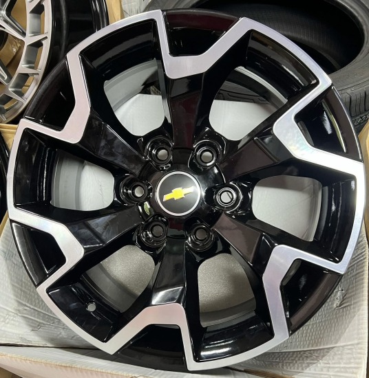 LLANTA 6X139 18´´ 7,5 S10