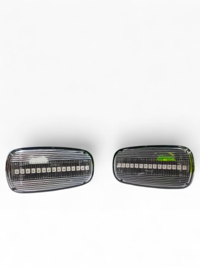 SEñALERO LED COROLLA RUNX