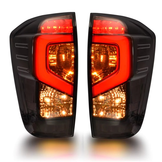 FARO TRASERO NISSAN NP 300 LED FUME 2016+